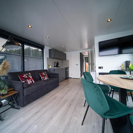 Chalet Houseboat Marina Mookerplas 4-6 Persons With Hottub